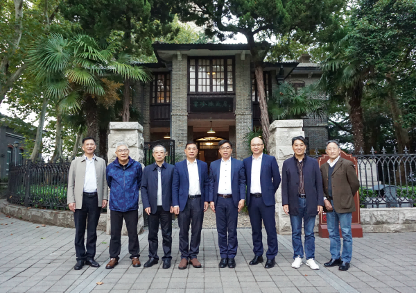 美国华人联合会执行长梁瑞凤访问赛珍珠研究会