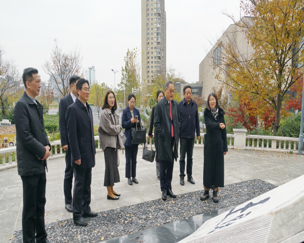 韩国驻沪总领事金英俊访问赛珍珠文化公园